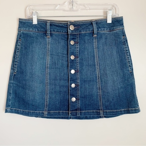 American Eagle Stretch A-Line Denim Mini Skirt Button Front Size 6 Pockets - Picture 1 of 8